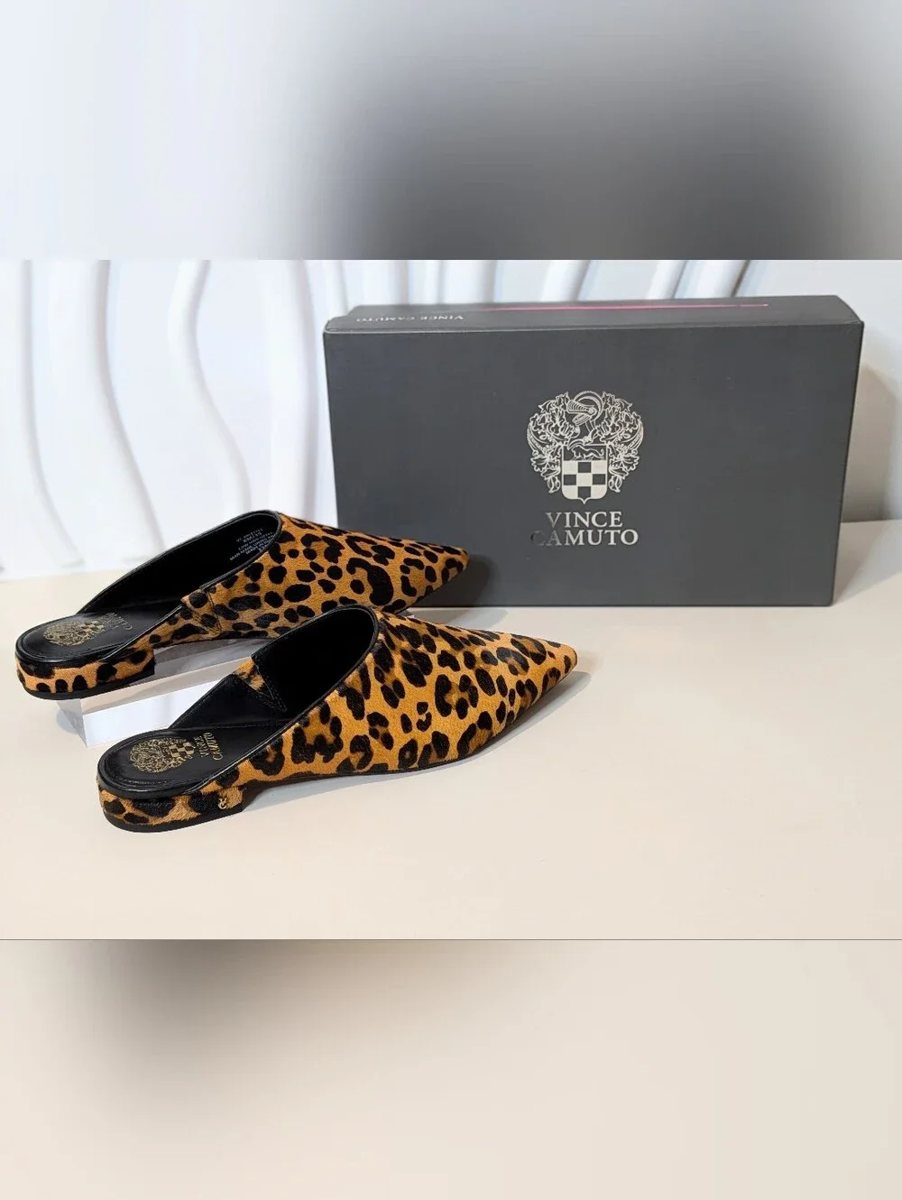 Vince Camuto Arlette Leopard Genuine Calf Hair Mules Size 8 NIB